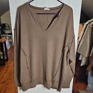 ANDRÉE BY UNIT Brown V‑Neck Sweatshirt